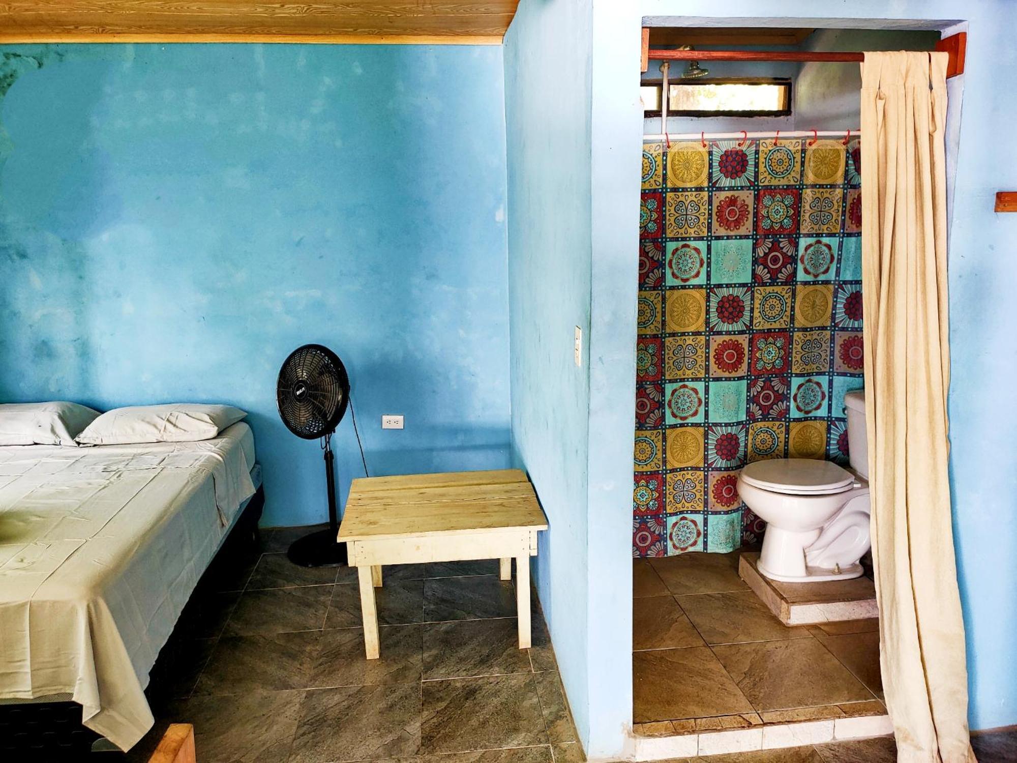 Guesthouse Island Escape South End Δωμάτιο φωτογραφία