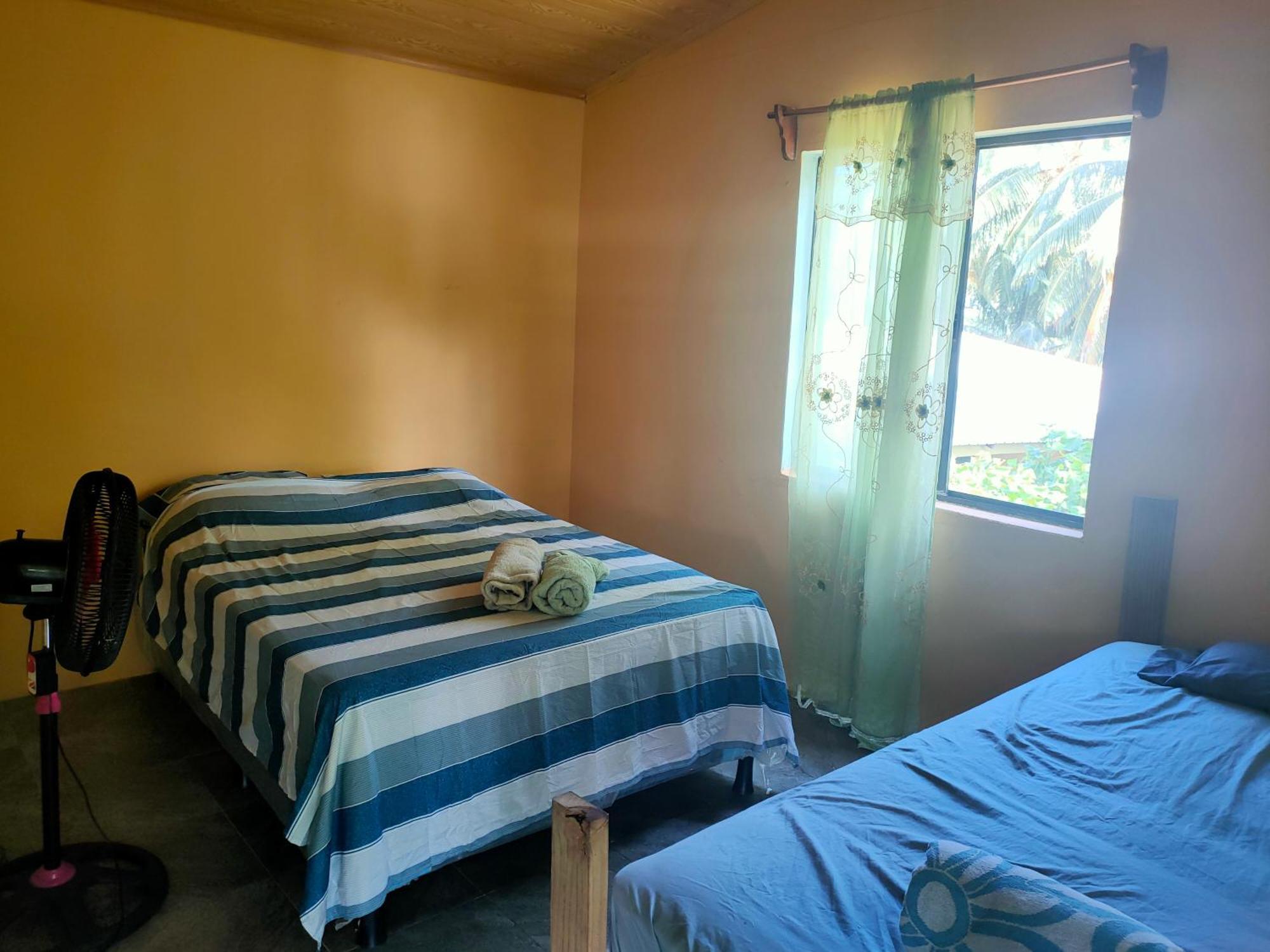 Guesthouse Island Escape South End Δωμάτιο φωτογραφία