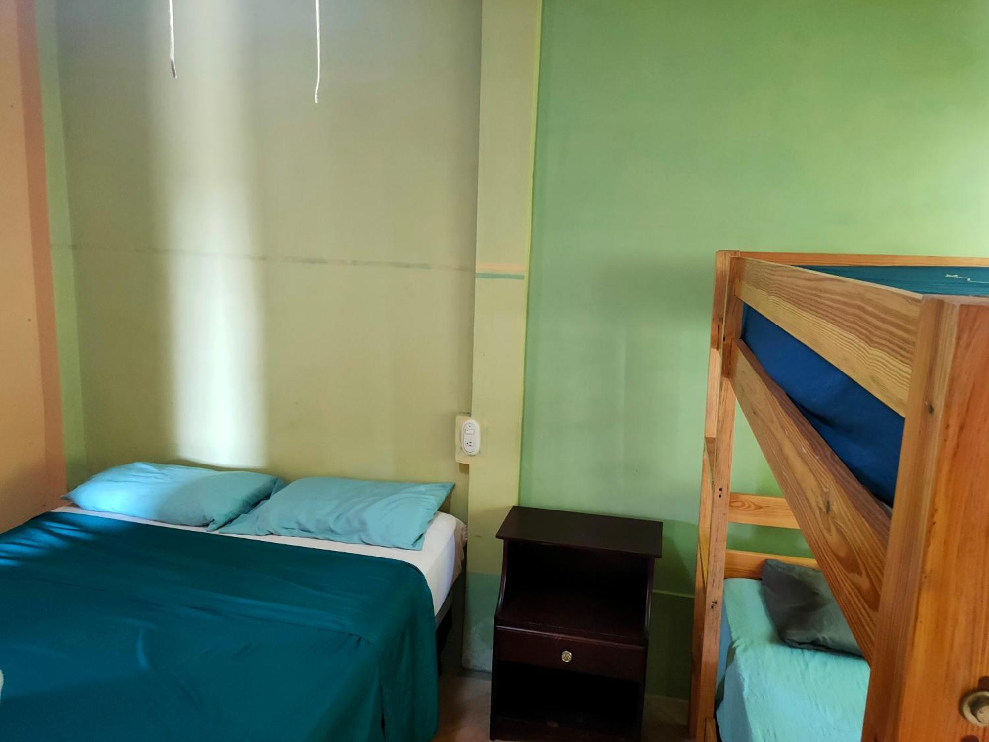 Guesthouse Island Escape South End Δωμάτιο φωτογραφία